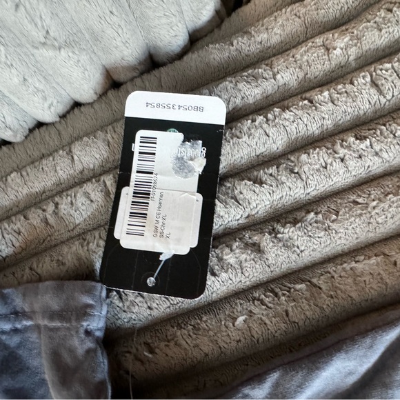 Golden State Warriors The Wild Collective Unisex City Edition T-Shirt - NWT - Picture 5 of 6